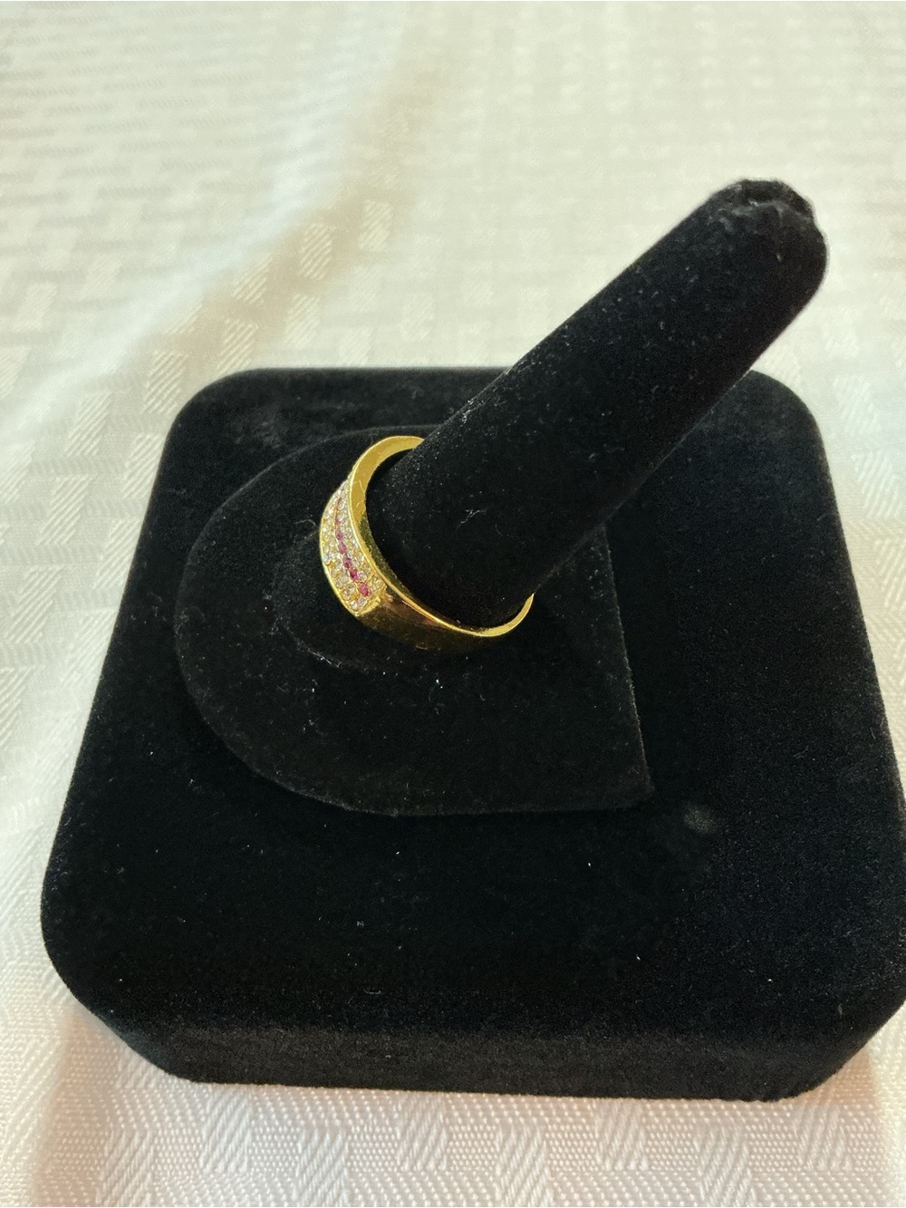 Pink Fuchsia Rhinestone Triple Row Yellow Gold Tone Ring - Picture 3 of 5